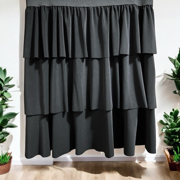 Annalee + Hope Ladies Size L Black Tiered Skirt - Picture 5 of 13